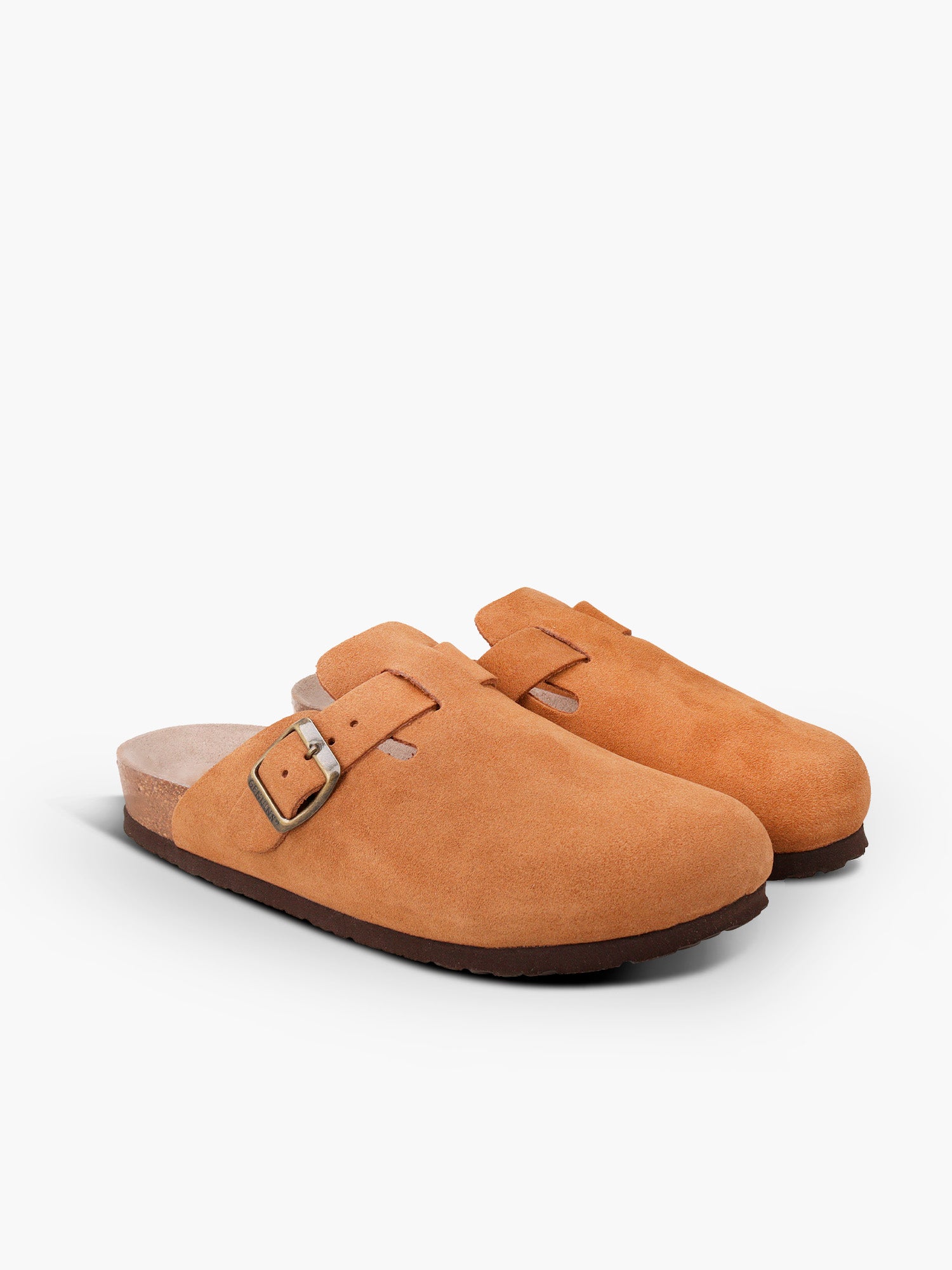 Zueco Genuins Riva  de piel serraje color mandorla con planta anatómica de caucho corcho y hebilla ajustable metálica para hombre en vista doble